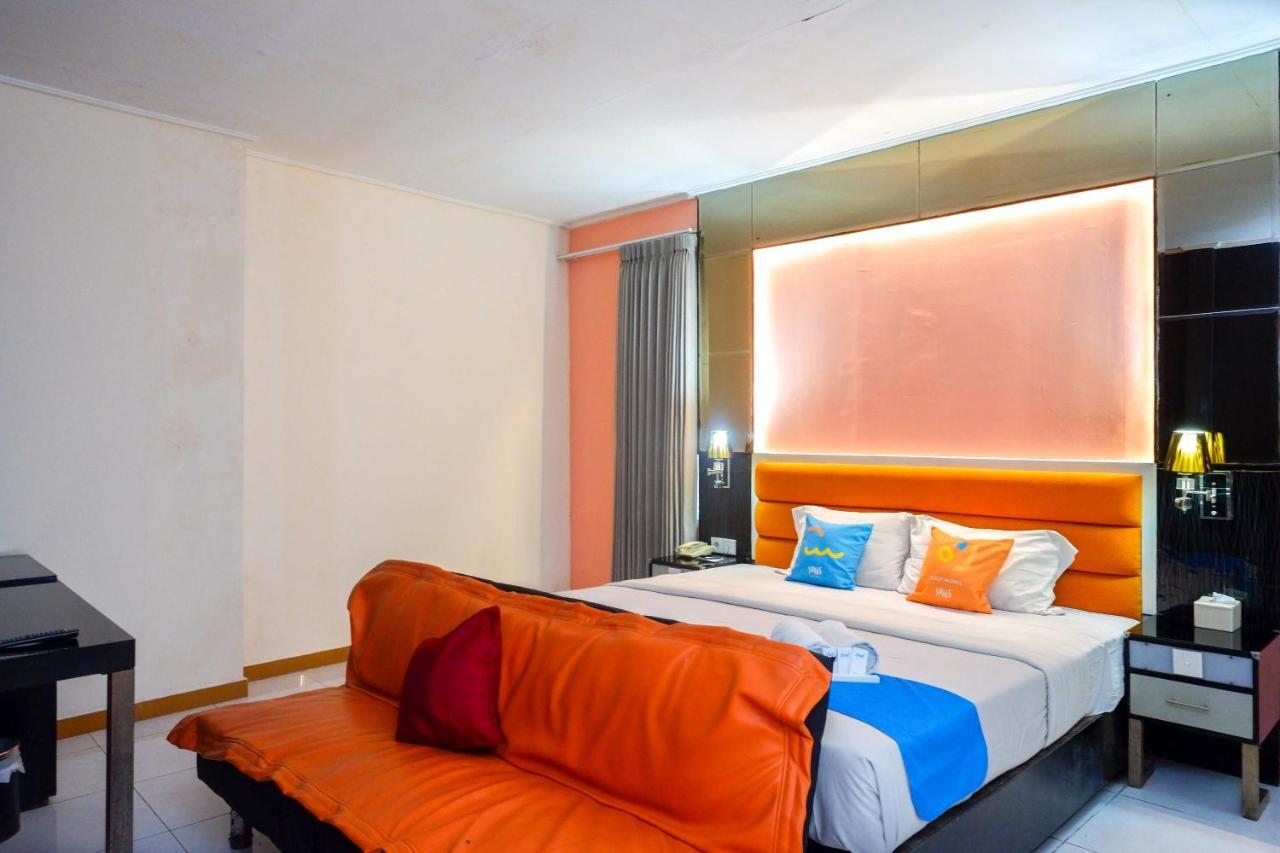 Sans Hotel International Surabaya Gubeng Luaran gambar