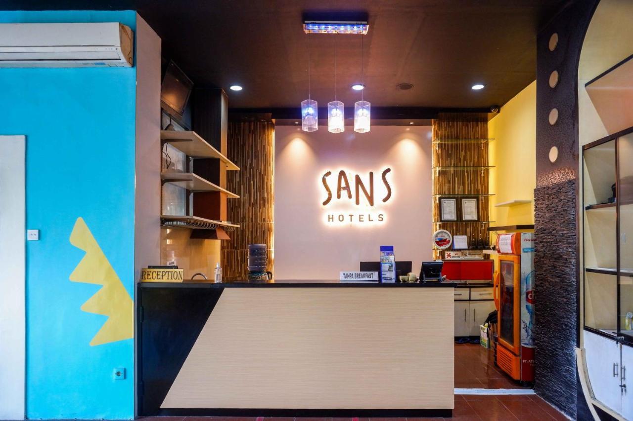 Sans Hotel International Surabaya Gubeng Luaran gambar