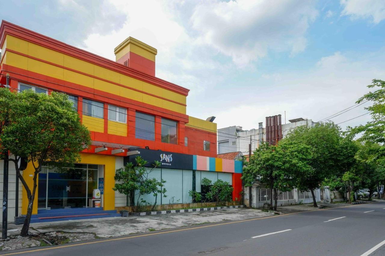 Sans Hotel International Surabaya Gubeng Luaran gambar