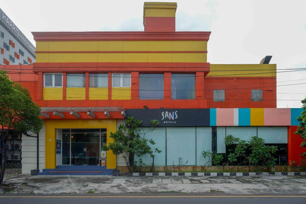 Sans Hotel International Surabaya Gubeng Luaran gambar