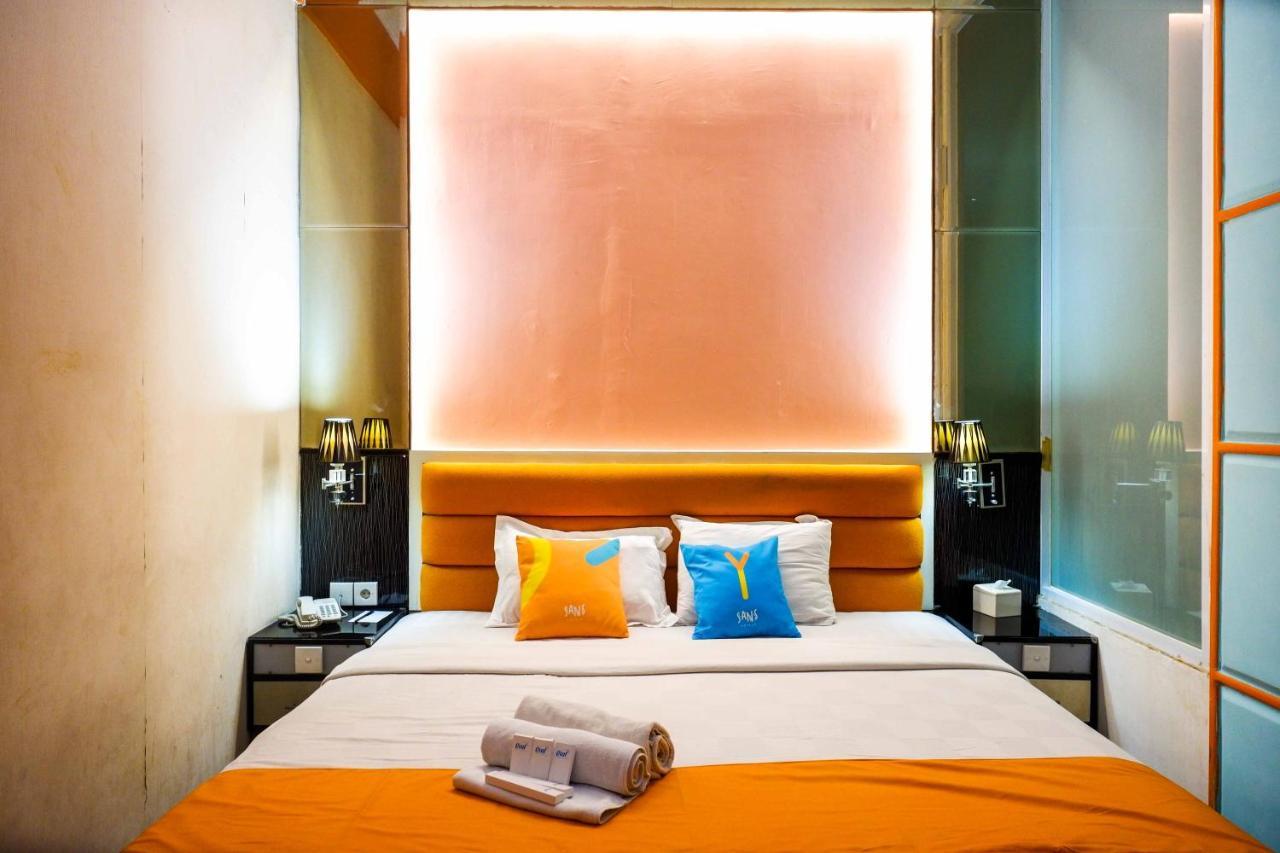 Sans Hotel International Surabaya Gubeng Luaran gambar